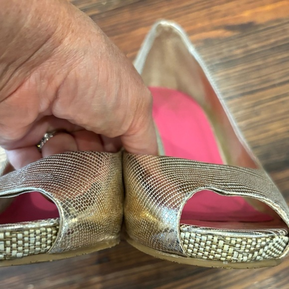Lilly Pulitzer Resort Chic Peep Toe Gold Cork Wedge Heel Sz 6.5 - Picture 7 of 8